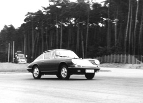 Porsche 911 S (1966) - bei Testfahrten