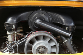 Porsche 911 S (1967) - 160 PS leistet der luftgekühlte Boxer-Sechszylinder beim 6600 Umdrehungen