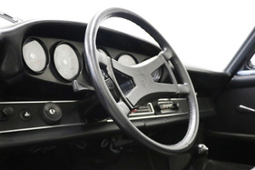 Porsche 911 S 2.4 Targa (1972) - fast alles in Schwarz innen