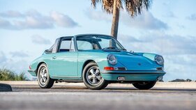 Porsche 911 S “Soft-Window” Targa (1967) - Lot 210 an der Broad Arrow Monterey Jet Center Auction 2025