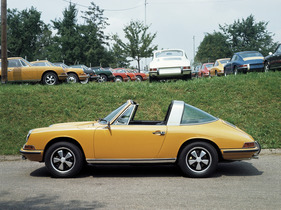 Porsche 911 S Targa (1969) - hier bereits mit der festen Heckscheibe aus Glas (1969)