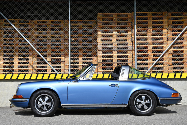 Porsche 911 S Targa (1971) - as lot 41 at the Swiss Classic World auction of the Oldtimer Gallery on June 1, 2024