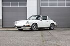 Image: Porsche 911 S Targa (1971) - offered as lot no. 46 at the Artcurial auction in Paris on February 7 and 8, 2025