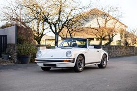 Porsche 911 SC Cabriolet (1983) – angeboten als Lot Nr. 76 bei der Artcurial-Versteigerung in Paris am 7. und 8. Februar 2025