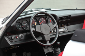 Porsche 911 SC Cabriolet (1983) - das Zündschloss liegt porsche-typisch links (1983)