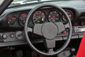 Porsche 911 SC Cabriolet (1983) - komplette Uhrensammlung