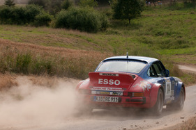 Porsche 911 SC Gruppe 4 (1982) in der Gruppe «40 Jahre Rallyeweltmeisterschaft» am Eifel Rallye Festival 2013