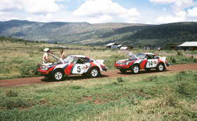 Porsche 911 SC Safari an der Safari Rallye 1978 in Kenia