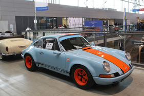 Porsche 911 ST (1971) - Gulf-Lackierung, angeboten für EUR 129'911 - Retro Classics Stuttgart 2020
