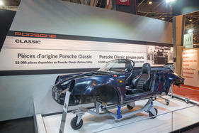 Porsche 911 Speedster (1989) - Werbung für Klassikteilenachschub - Rétromobile Paris 2016