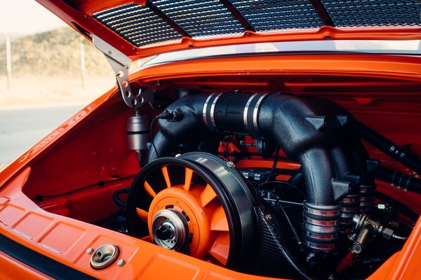 Bild Porsche 911 Sportec SUB1000 -3,6 Liter Hubraum, 345 PS bei 6500 U/min, 380 Nm bei 4580 U/min