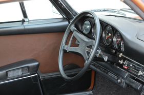 Porsche 911 T (1972) - Fahrerarbeitsplatz