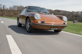 Porsche 911 T (1972) - das T-Modell musste serienmässig ohne Frontspoiler auskommen