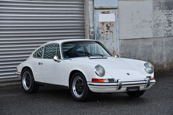 Porsche 911 T 2.2 (1970) - als Lot 116 an der Versteigerung der Oldtimer Galerie in Gstaad am 29. Dezember 2022