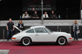 Porsche 911 T 2.2 (1970) - unter Vorbehalt zugeschlagen - an der Dolder-Versteigerung der Oldtimer Galerie am 11. Juni 2016