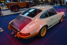 Porsche 911 T Outlaw (1972) – in der Ausstellung "Porsche Driven by Dreams"