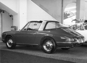 Porsche 911 Targa (1966) - ausgestellt am Genfer Automobilsalon 1966