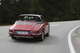 Porsche 911 Targa (1966) - da strömt der Wind noch durch das ganze Auto