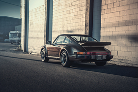 Porsche 911 Turbo (1975) - als Lot 229 angeboten an der RM/Sotheby's Versteigerung "Driven by Disruption" in New York am 10. Dezember 2015