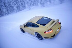 Porsche 911 Turbo (2007) - im Schnee (2007)