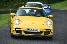 Porsche 911 Turbo (2007) - nein, er hält die Kolonne nicht auf (2007)