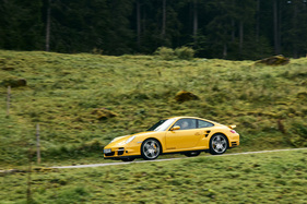 Porsche 911 Turbo (2007) - schnell fahrer geht locker von der Hand (2007)