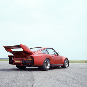 Porsche 911 Turbo 3.3 Flachbau (1985) - Sonderkonstruktion für Mansour Ojjeh (TAG)