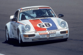Porsche 911 Turbo 3.6 IMSA Supercar (1993) - Im Fahrzeug sitzt Hans Joachim Stuck - Sieger der IMDA-Supercar-Meisterschaft