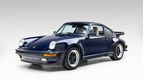 Porsche 911 Turbo Coupe (1987) - Lot 153 an der Broad Arrow Monterey Jet Center Auction 2025