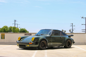 Porsche 911 Turbo Custom (1978) - als Lot 134 angeboten an der RM/Sotheby's "Driving into Summer" 2020 Versteigerung