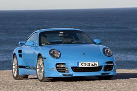 Porsche 911 Turbo S (2009) - in schönem Hellblau