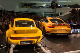 Bild Porsche 911 Turbo S (964) (1992) - - an der Porsche Soundnacht