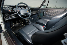 Porsche 911 Turbo 'Slant Nose' Coupe (1988) - als Lot 108 an der Versteigerung von RM in Arizona am 15./16. Januar 2015