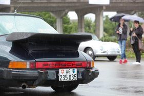 Bild Porsche 911 Turbo Targa - der zwangsbeamtete 911-er trotzt dem Regen - 4. Porsche Classic Day 2016