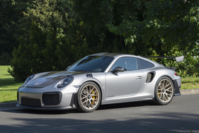 Porsche 911 Type 991 GT2 RS 'Weissach' Coupé (2018) - angeboten als Lot 057 an der Bonhams Zoute Versteigerung 2021