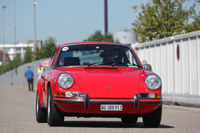 Porsche 911 - indischrot - am 2. TCS Youngtimer und Classictreffen in Pratteln im Jahr 2016