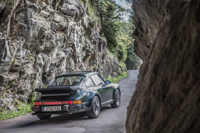 Porsche 911 turbo 3.3 Liter (1989) - damals wohl eines der am brachialsten beschleunigenden Autos