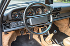 Porsche 911 turbo 3.3 Liter (1989) - klassisches Interieur mit grossen Instrumenten