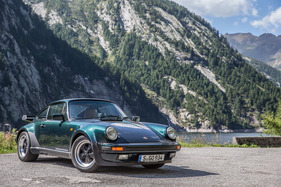 Porsche 911 turbo 3.3 Liter (1989) - mit den berühmten Faltenbälgen