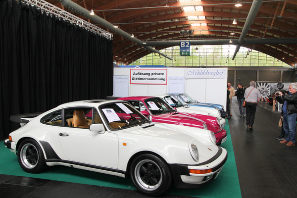 Porsche 911 verschiedener Epochen in Reih' und Glied - Auflösung einer Sammlung - Motorworld Classics Bodensee 2019