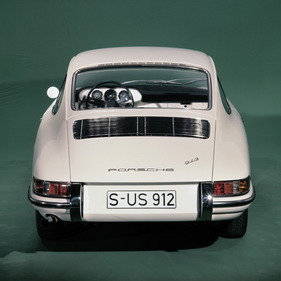 Porsche 912 (1965) - der Schriftzug weist auf den Vierzylinder hin