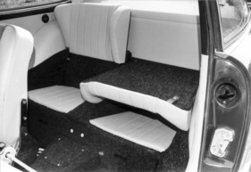 Porsche 912 (1966) - auf den umgeklappten Rücksitzen konnte Gepäck abgestellt werden