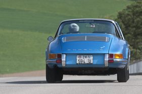 Porsche 912 Targa (1968) - nur der Schriftzug verrät den Vierzylinder optisch Porsche 912 Targa (1968) - nur der Schriftzug verrät den Vierzylinder optisch