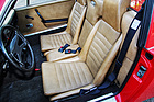 Porsche 914/4 Pickup (1971) - Pure Klebenslust - das 914-Seriengestühl, hier wenig überraschend in US-geschmacklichem Beige gehalten, trägt eine schweisstreibende Kunstlederhaut.