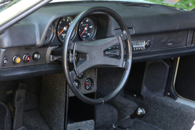 Porsche 914-6 (1970) - das Lenkrad steht sportlich steil