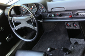 Porsche 914-6 (1970) - langer Schalthebel, die Schaltpräzision der 911-er-Modelle konnte der 914 aber nicht bieten