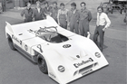 Porsche 917/10 (1971) - Jo Siffert mit Klaus Bischof vor dem CanAm-Racer