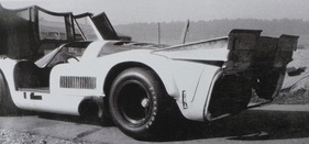 Porsche 917 (1969) – Heck-Modifikation mit Blech, Nieten und Klebeband bei Testfahrten in Zeltweg
