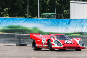 Porsche 917 (1970) mit Hans Herrmann am Steuer - anlässlich der Sonderveranstaltung "Le Mans @ Zuffenhausen" im Porsche-Museum am 13./14. Juni 2015