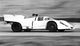 Porsche 917 (1971) – bei Testfahrten mit der neuen Heckverkleidung in Hockenheim am 27. März 1971